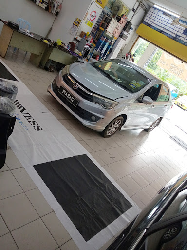 HOT AUDIO CAR ACCESSORIES