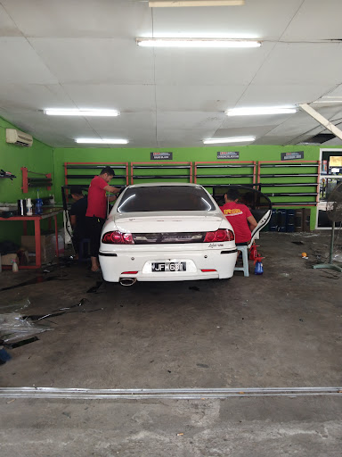 Ria Rally Auto & Accessories