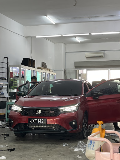 M8 car accessories and tinted