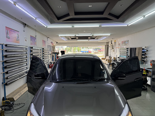 Adams Tinted & Tyre service