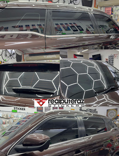 Realputeraz Stickers