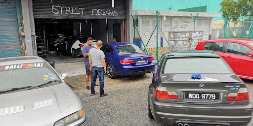 Street Dreams Custom