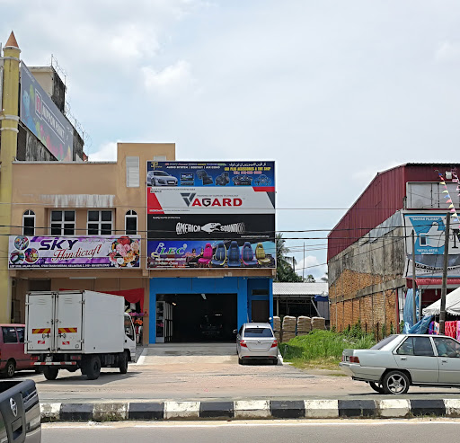 Carplus Accessories And Tinted Carplus Accessories And Tinted