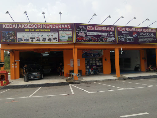 MIT CAR 4x4 AUTO ACC