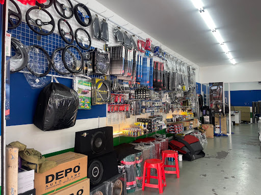Ye Accessories Audio & Tinted Shop Ye Accessories Audio & Tinted Shop