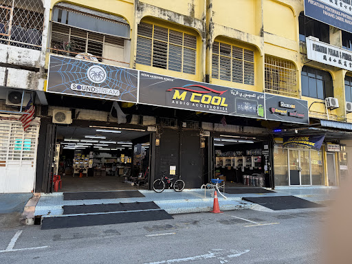 M COOL AUDIO ACCESSORIES