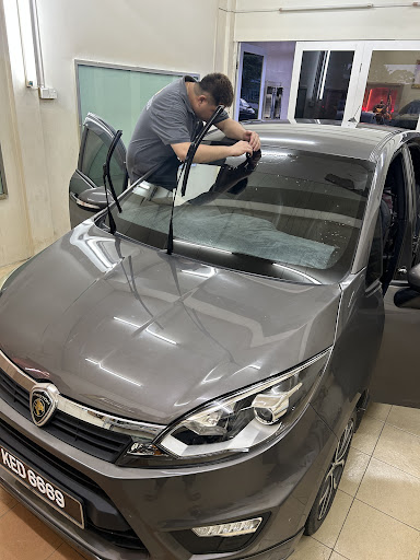 Pusat Aksesori Kereta Express