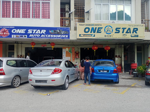 Pusat Aksesori Kereta One Star Pusat Aksesori Kereta One Star