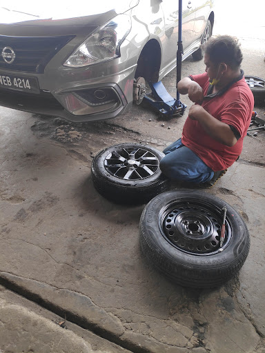 Weng Hoe Parts & Tyres Weng Hoe Parts & Tyres